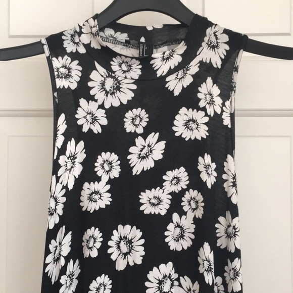 Forever 21 Women’s Dress S Black White Floral Daisies Sundress Flowy Sleeveless - Picture 2 of 7